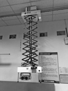 國網(wǎng)江蘇電力自主研發(fā)智能帶電檢測機(jī)器人 推動網(wǎng)絡(luò)技術(shù)研發(fā)的新突破